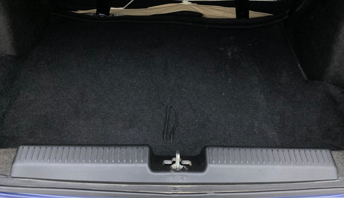 2018 Maruti Dzire ZXI, Petrol, Manual, 33,047 km, Boot Inside