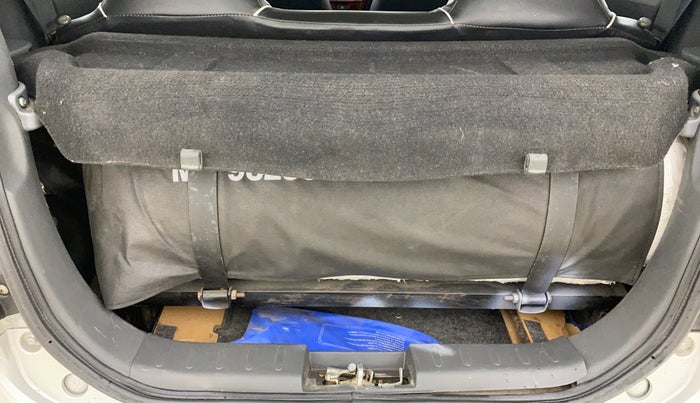 2017 Maruti Alto 800 LXI, CNG, Manual, 57,139 km, Boot Inside