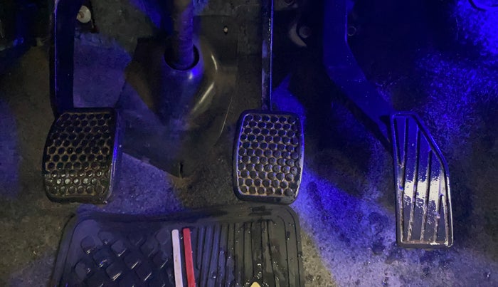 2017 Maruti Alto 800 LXI, CNG, Manual, 57,139 km, Pedals