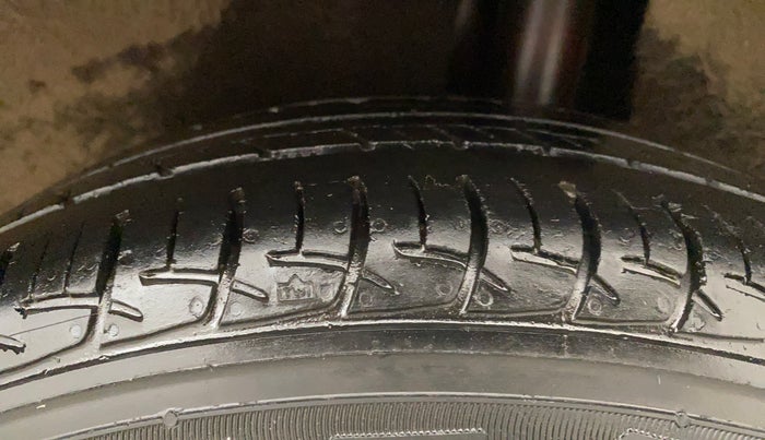 2017 Maruti Baleno SIGMA PETROL 1.2, Petrol, Manual, 66,562 km, Left Rear Tyre Tread