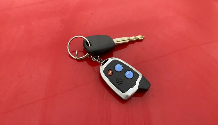 2017 Maruti Baleno SIGMA PETROL 1.2, Petrol, Manual, 66,562 km, Key Close Up