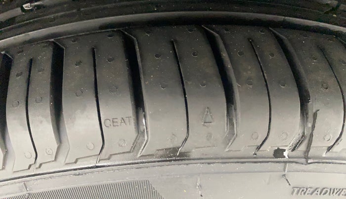 2022 KIA SONET GTX PLUS 1.5 AT, Diesel, Automatic, 40,605 km, Right Rear Tyre Tread