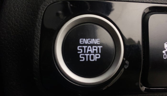 2022 KIA SONET GTX PLUS 1.5 AT, Diesel, Automatic, 40,605 km, Keyless Start/ Stop Button