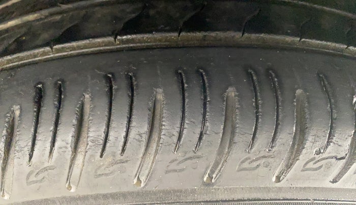 2022 KIA SONET GTX PLUS 1.5 AT, Diesel, Automatic, 40,605 km, Right Front Tyre Tread