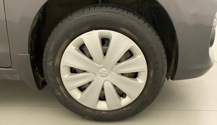 2016 Maruti Ertiga VXI CNG, CNG, Manual, 95,911 km, Right Front Wheel