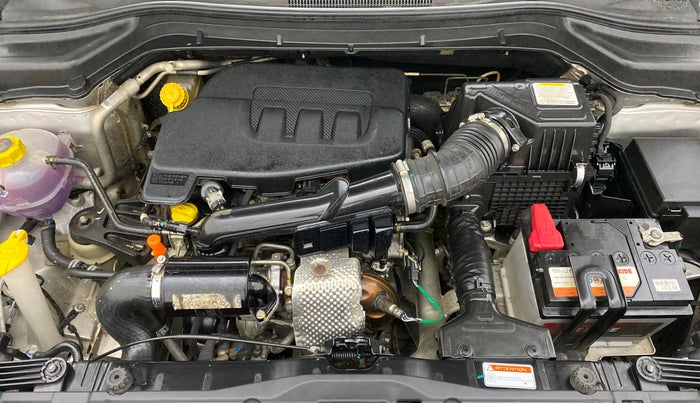 2020 Mahindra XUV300 1.2 W8 OPT, Petrol, Manual, 26,776 km, Open Bonet
