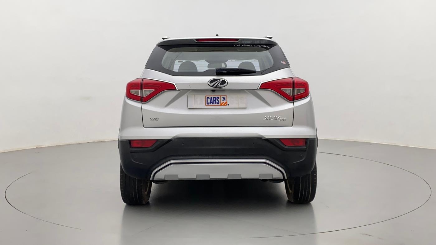2020 Mahindra XUV300 1.2 W8 OPT, Petrol, Manual, 26,776 km, Back/Rear