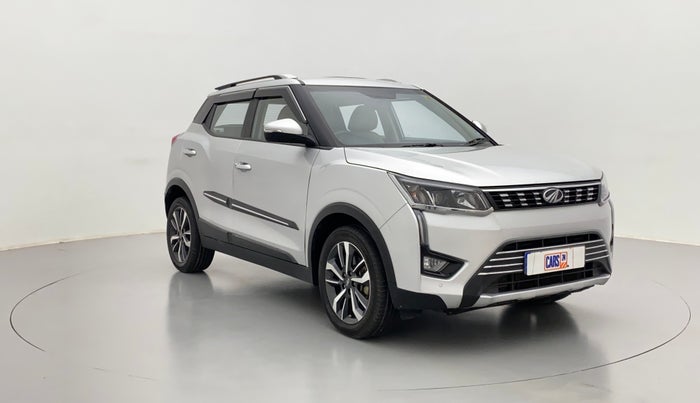 2020 Mahindra XUV300 1.2 W8 OPT, Petrol, Manual, 26,776 km, Right Front Diagonal