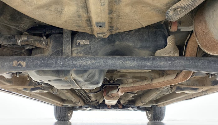 2020 Mahindra XUV300 1.2 W8 OPT, Petrol, Manual, 26,776 km, Rear Underbody