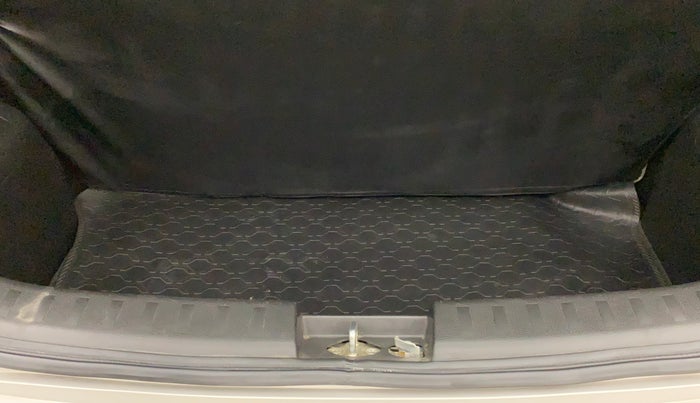 2013 Maruti Swift VXI, Petrol, Manual, 25,481 km, Boot Inside