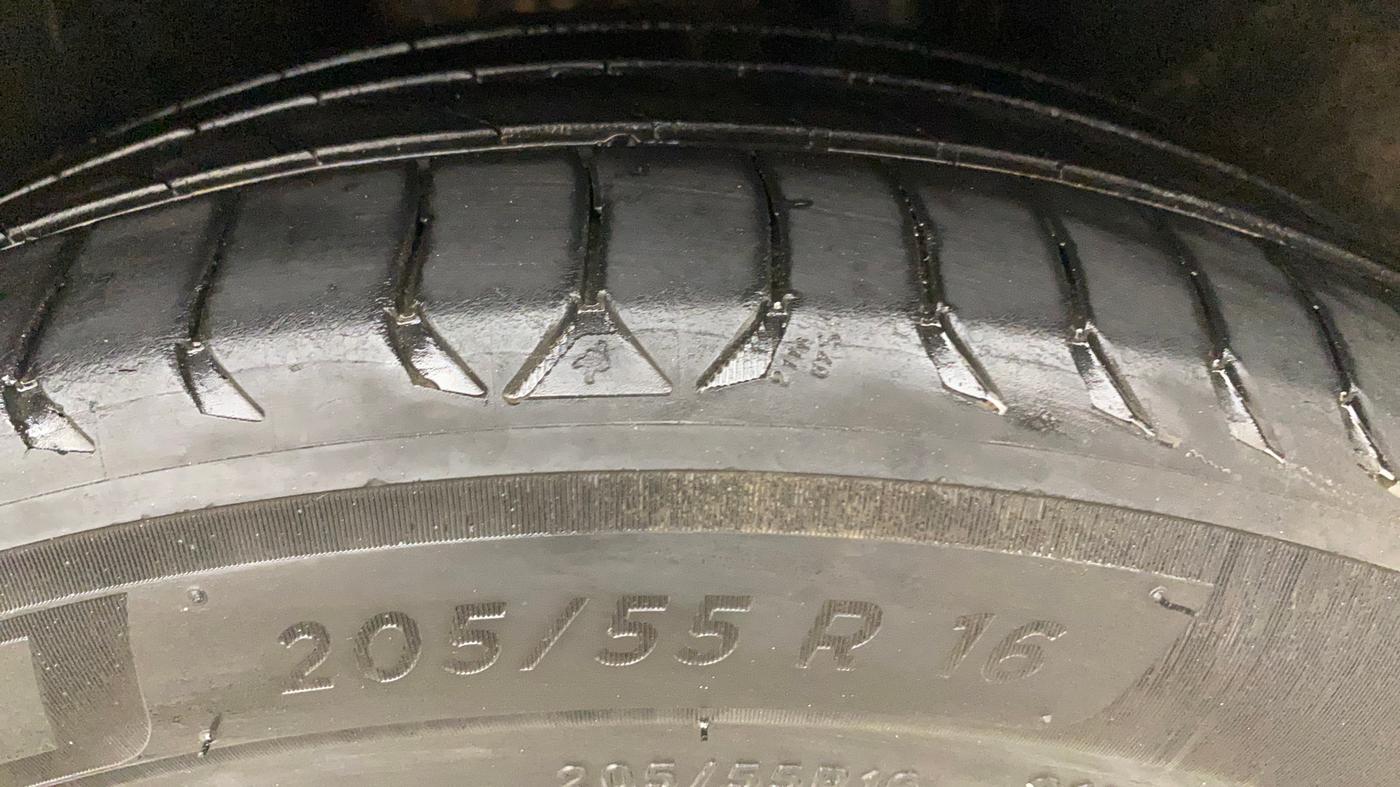 2017 Skoda Octavia 2.0 TDI L&K AT, Diesel, Automatic, 69,518 km, Left Rear Tyre Tread