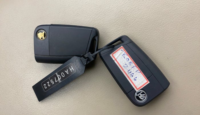 2017 Skoda Octavia 2.0 TDI L&K AT, Diesel, Automatic, 69,518 km, Key Close Up