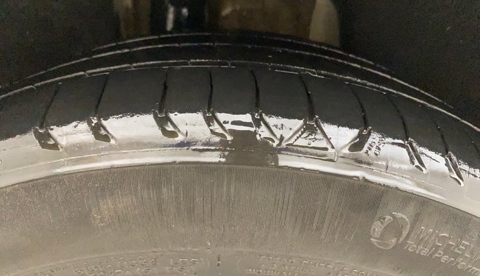 2017 Skoda Octavia 2.0 TDI L&K AT, Diesel, Automatic, 69,518 km, Right Rear Tyre Tread