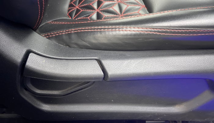 2021 Hyundai VENUE S 1.0 TURBO IMT, Petrol, Manual, 23,036 km, Driver Side Adjustment Panel
