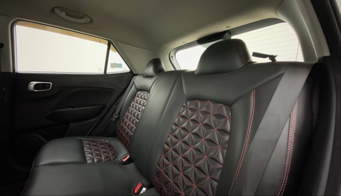 2021 Hyundai VENUE S 1.0 TURBO IMT, Petrol, Manual, 23,036 km, Right Side Rear Door Cabin
