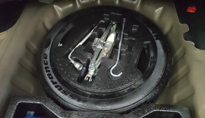 2015 Maruti Ciaz ZXI, Petrol, Manual, 87,264 km, Spare Tyre