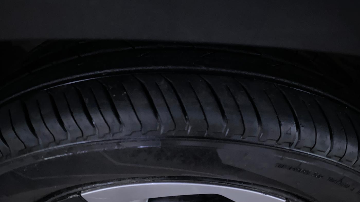 2021 Nissan MAGNITE XL, Petrol, Manual, 59,021 km, Left Front Tyre Tread