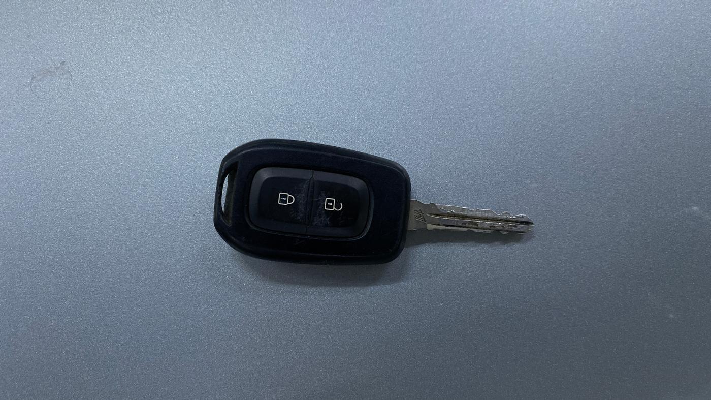 2021 Nissan MAGNITE XL, Petrol, Manual, 59,021 km, Key Close Up