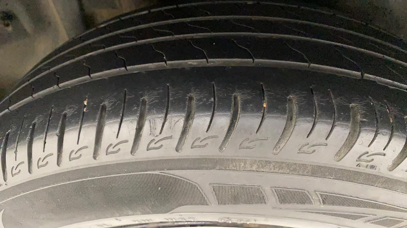 2021 Maruti Vitara Brezza VXI AT SHVS, Petrol, Automatic, 74,106 km, Right Rear Tyre Tread