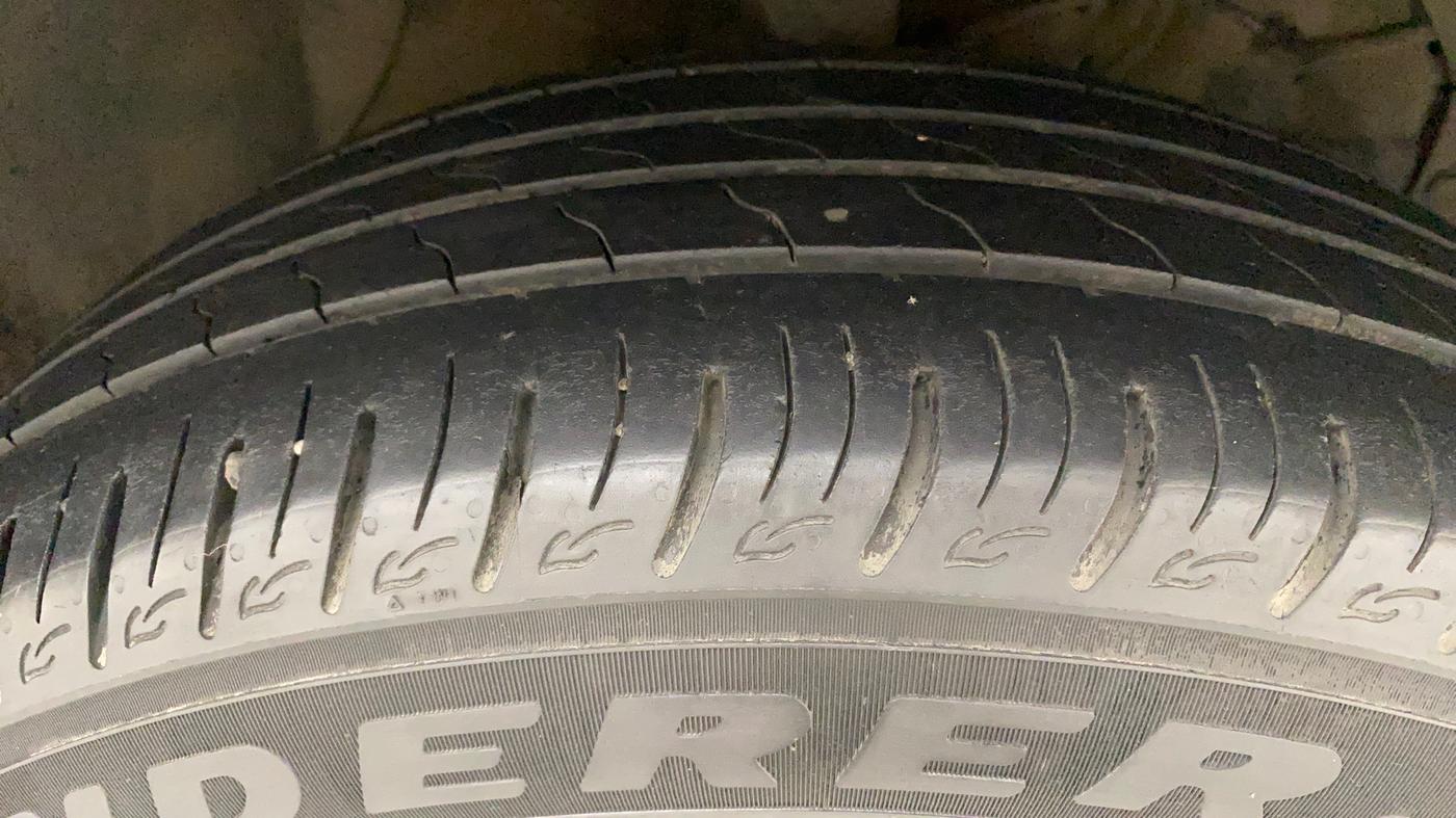 2021 Maruti Vitara Brezza VXI AT SHVS, Petrol, Automatic, 74,106 km, Right Front Tyre Tread