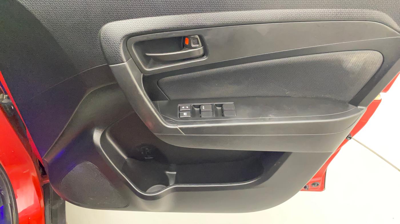 2021 Maruti Vitara Brezza VXI AT SHVS, Petrol, Automatic, 74,106 km, Driver Side Door Panels Control
