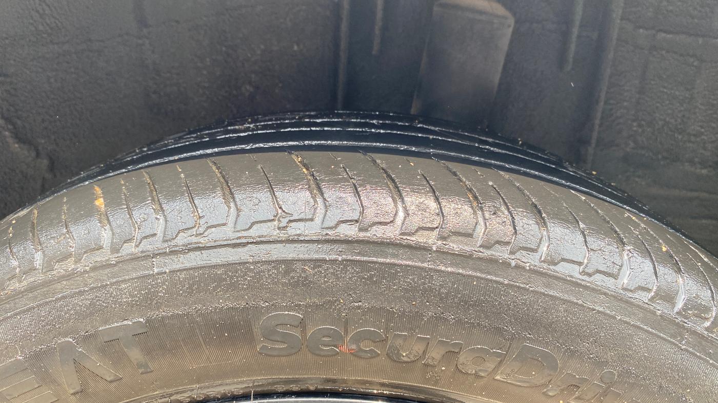 2022 Renault Kiger RXZ MT, Petrol, Manual, 84,057 km, Left Rear Tyre Tread