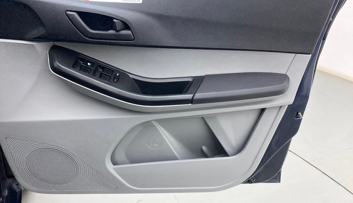 2022 Tata Tiago XZA PETROL, Petrol, Automatic, 14,318 km, Driver Side Door Panels Control