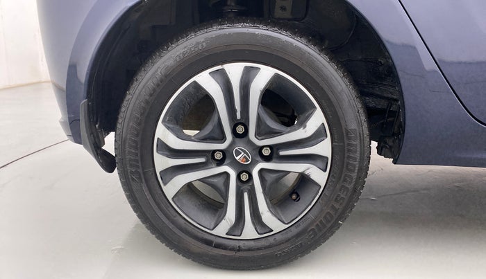 2022 Tata Tiago XZA PETROL, Petrol, Automatic, 14,318 km, Right Rear Wheel