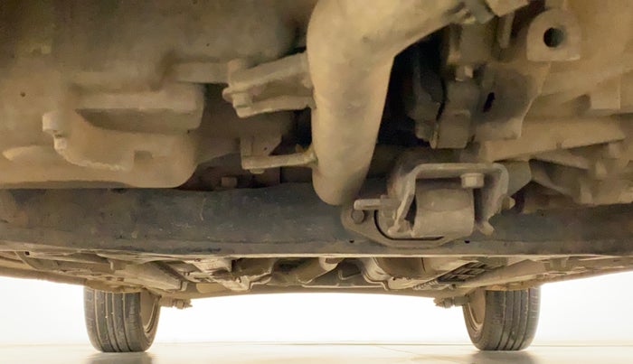 2013 Hyundai Verna FLUIDIC 1.6 CRDI SX, Diesel, Manual, 1,03,716 km, Front Underbody