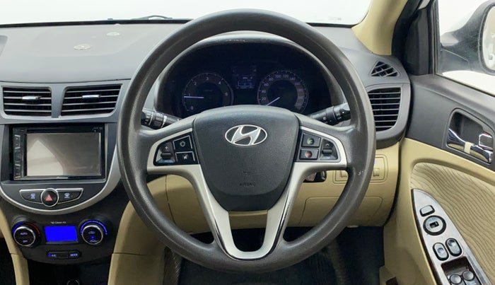 2013 Hyundai Verna FLUIDIC 1.6 CRDI SX, Diesel, Manual, 1,03,716 km, Steering Wheel Close Up