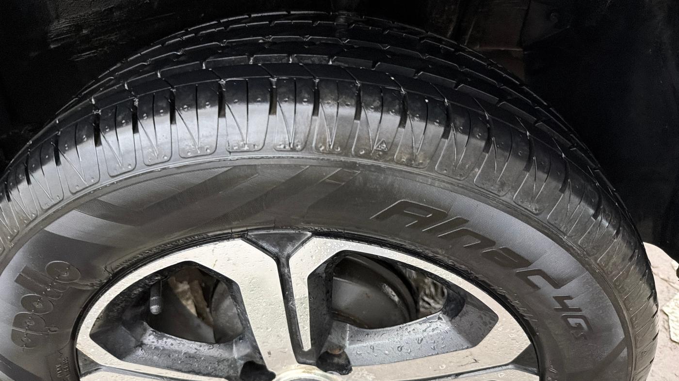 2023 Tata NEXON XM SUNROOF PETROL, Petrol, Manual, 31,146 km, Left Rear Tyre Tread