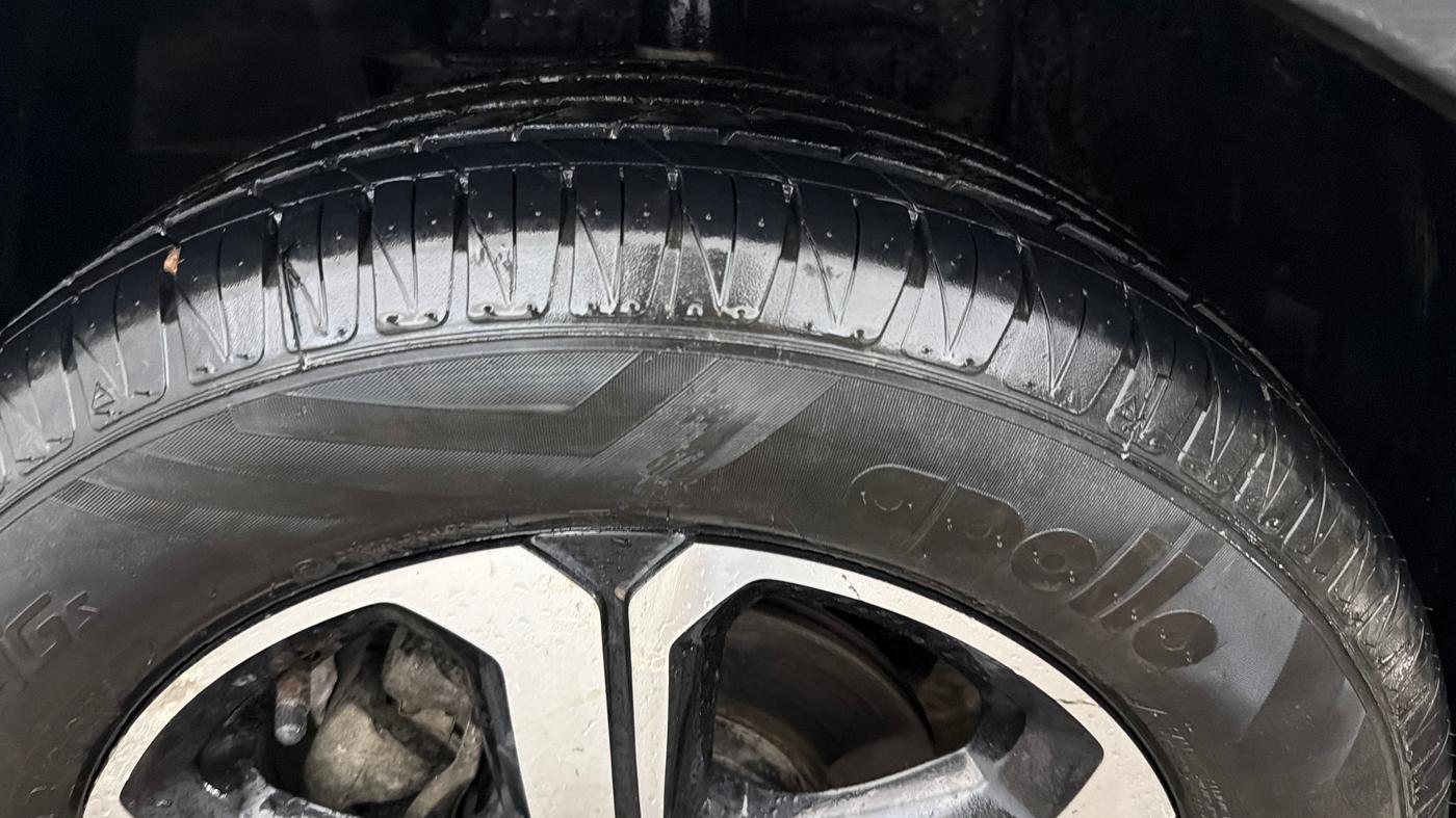 2023 Tata NEXON XM SUNROOF PETROL, Petrol, Manual, 31,146 km, Left Front Tyre Tread