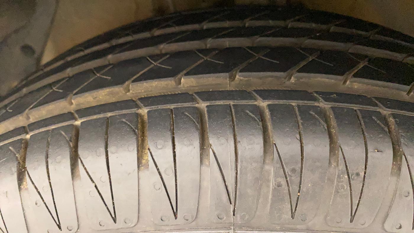 2012 Hyundai i20 SPORTZ 1.2, Petrol, Manual, 40,296 km, Left Front Tyre Tread