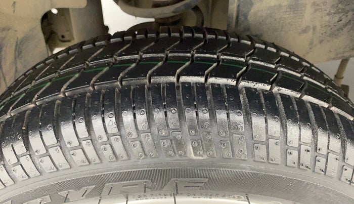 2015 Tata Nano TWIST XTA, Petrol, Automatic, 50,574 km, Right Rear Tyre Tread