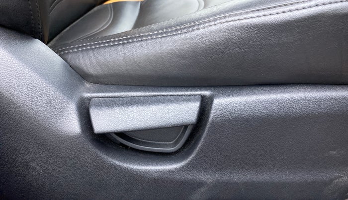 2019 Hyundai NEW SANTRO SPORTZ AMT, Petrol, Automatic, 25,316 km, Driver Side Adjustment Panel