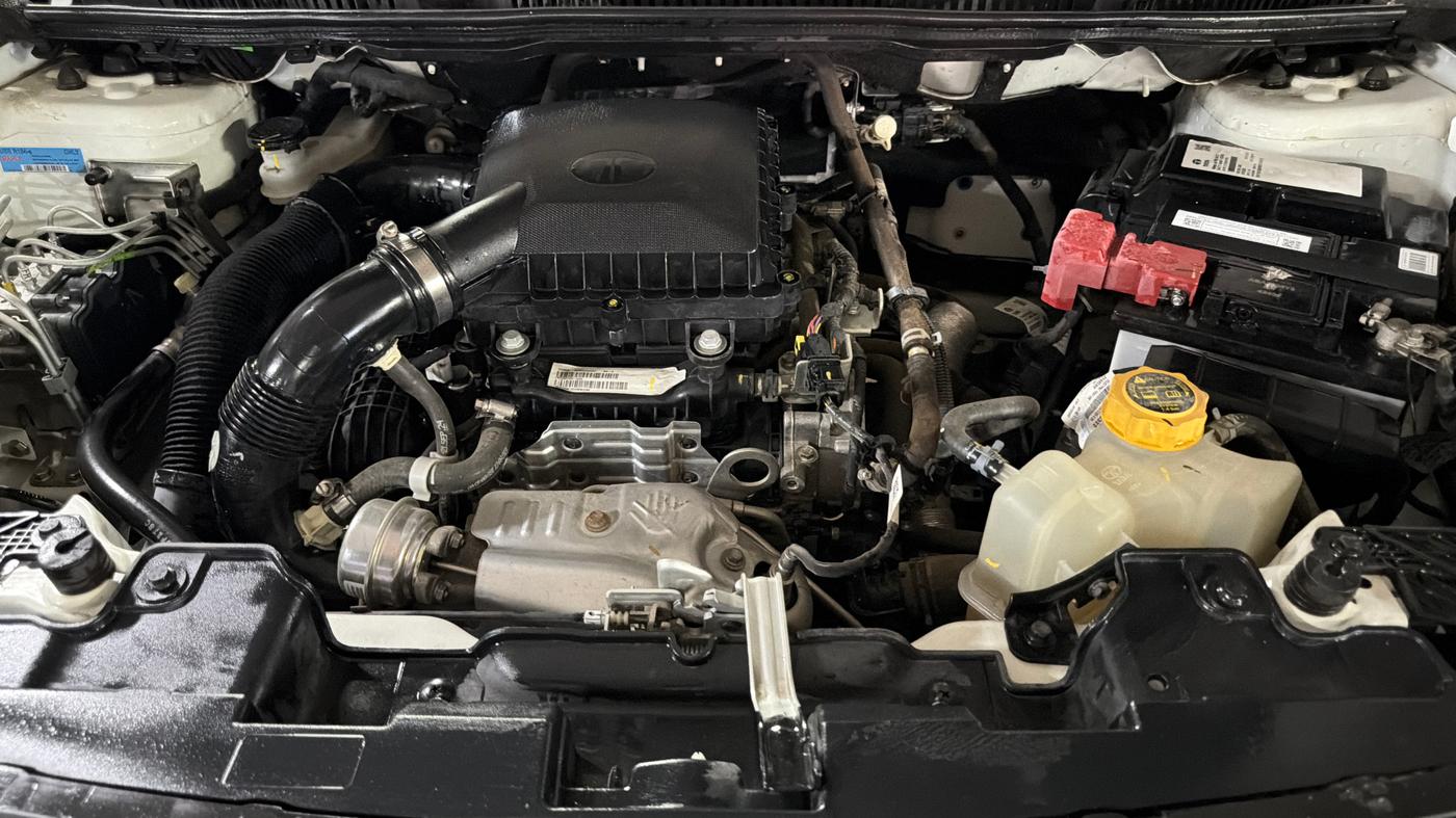 2024 Tata Curvv Pure Plus S 1.2 Petrol 6MT, Petrol, Manual, 17,191 km, Engine View