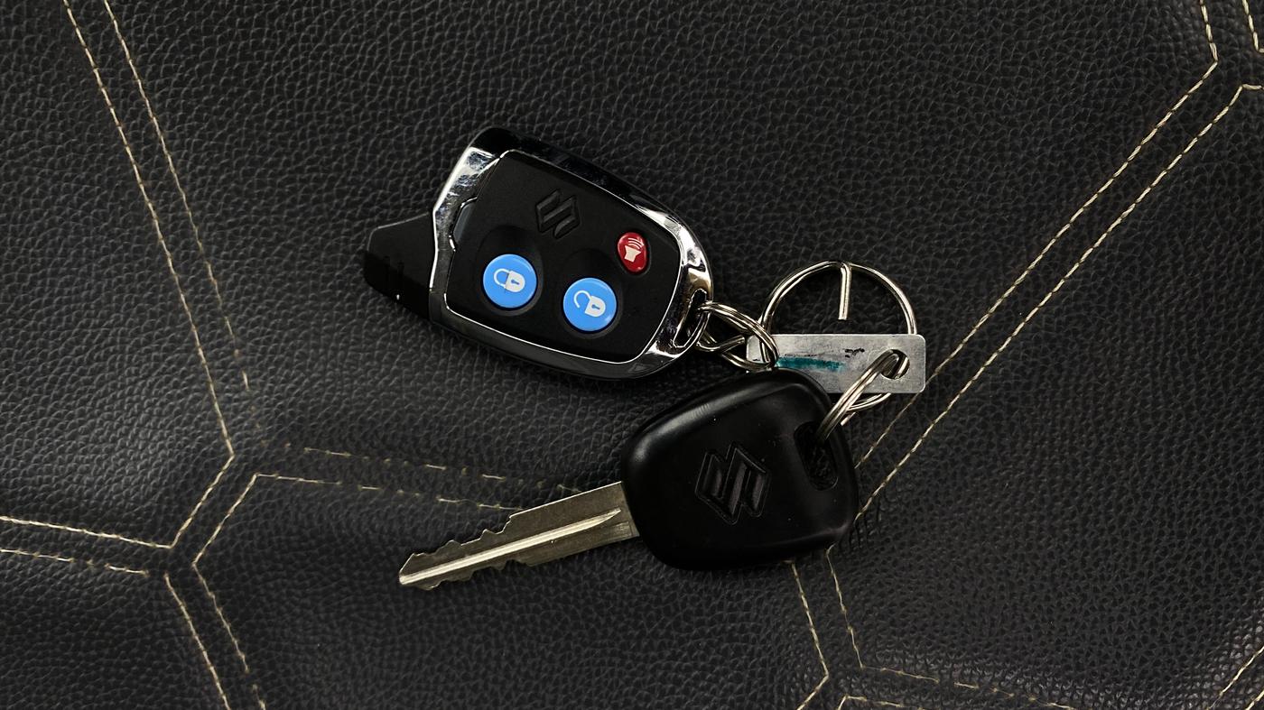 2014 Maruti Alto 800 LXI, Petrol, Manual, 25,300 km, Key Close Up