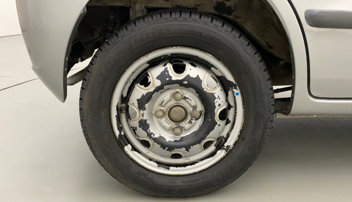 2012 Maruti Zen Estilo LXI CNG, CNG, Manual, 69,197 km, Right Rear Wheel