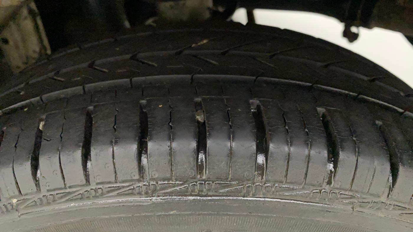 2012 Maruti Zen Estilo LXI CNG, CNG, Manual, 69,197 km, Left Rear Tyre Tread