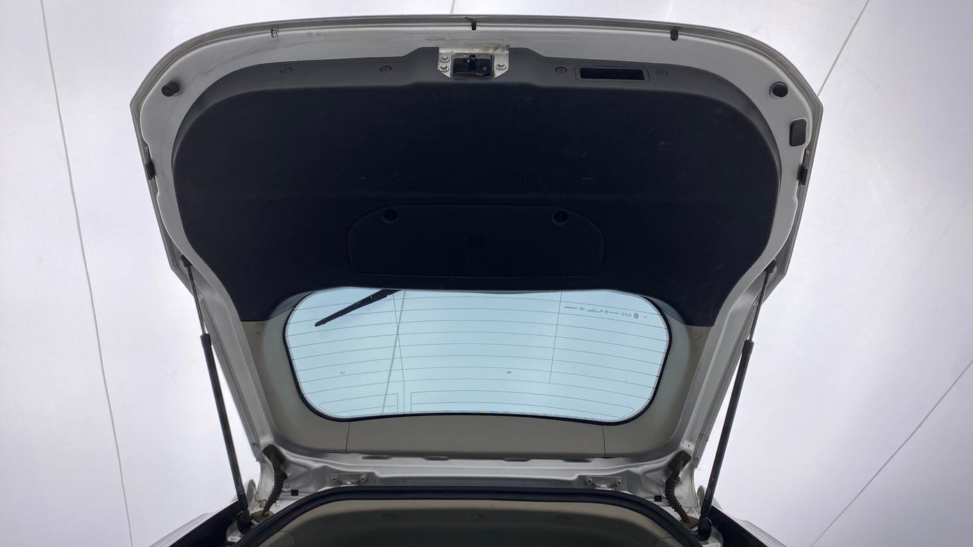 2018 Mahindra XUV500 W9 AT, Diesel, Automatic, 54,638 km, Boot Door Open