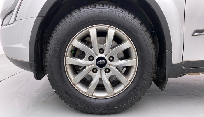2018 Mahindra XUV500 W9 AT, Diesel, Automatic, 54,638 km, Left Front Wheel