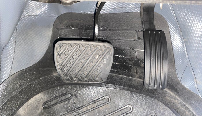 2017 Renault Duster RXS CVT, Petrol, Automatic, 63,084 km, Pedals