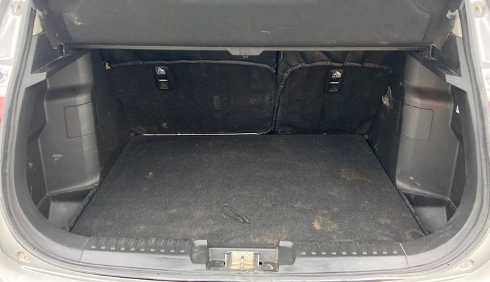 2018 Maruti Vitara Brezza ZDI PLUS AMT, Diesel, Automatic, 50,481 km, Boot Inside