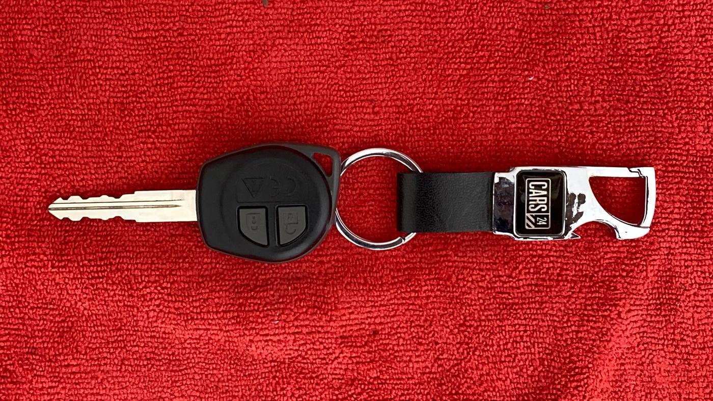 2020 Maruti Swift VXI, Petrol, Manual, 49,254 km, Key Close Up