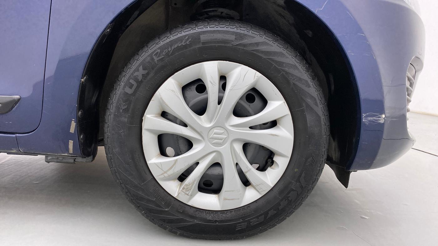 2020 Maruti Swift VXI, Petrol, Manual, 49,254 km, Right Front Wheel