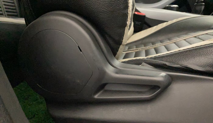 2022 Tata NEXON XM SUNROOF PETROL, Petrol, Manual, 88,435 km, Driver Side Adjustment Panel