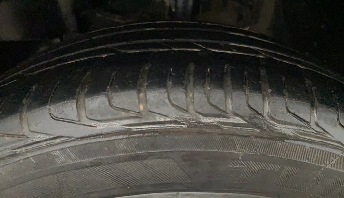 2022 Tata NEXON XM SUNROOF PETROL, Petrol, Manual, 88,435 km, Left Front Tyre Tread