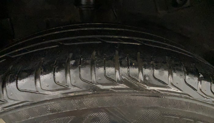 2022 Tata NEXON XM SUNROOF PETROL, Petrol, Manual, 88,435 km, Right Rear Tyre Tread