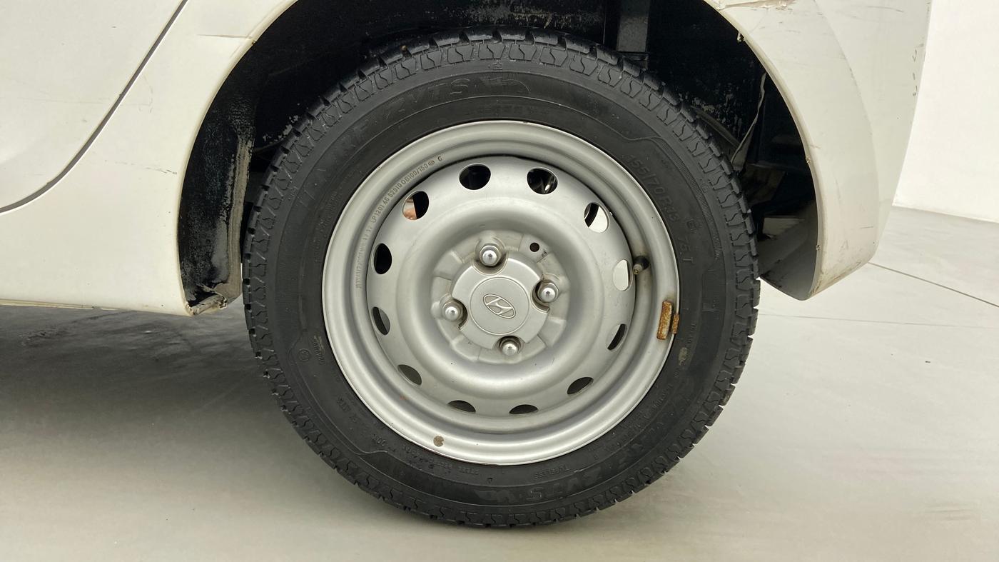 2018 Hyundai Eon ERA PLUS, Petrol, Manual, 16,578 km, Left Rear Wheel