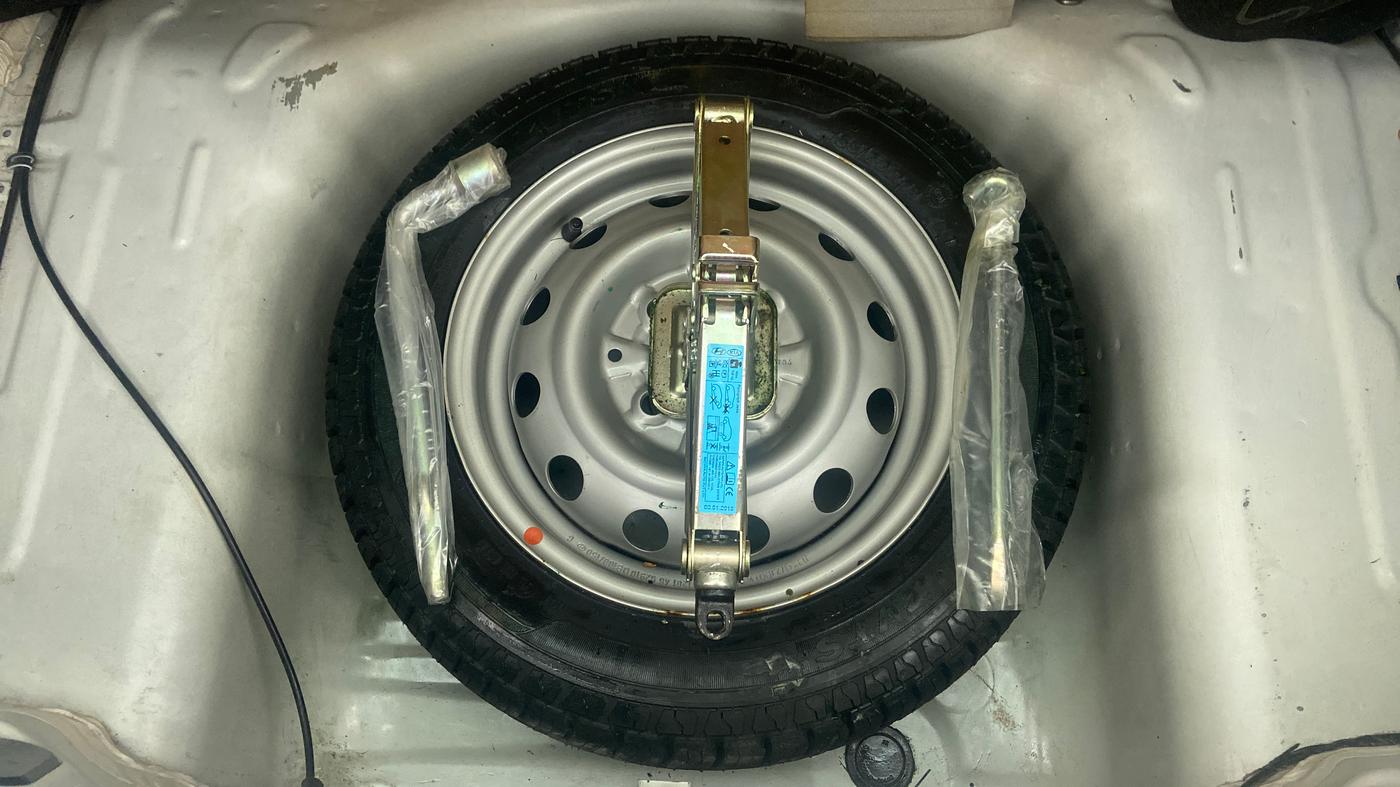 2018 Hyundai Eon ERA PLUS, Petrol, Manual, 16,578 km, Spare Tyre